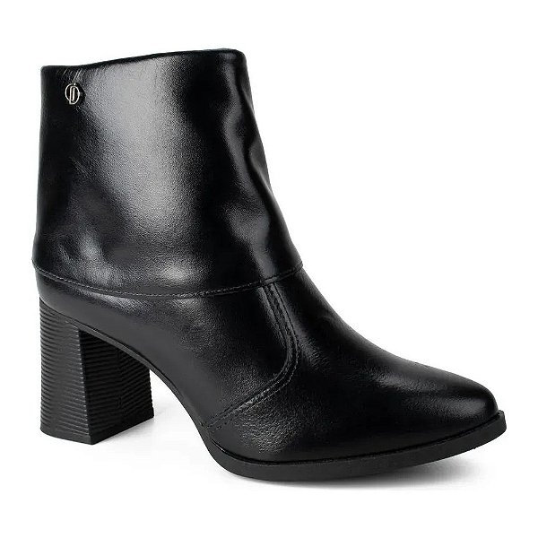 Bota Feminina Cano Baixo Colline em Couro Preta - Dakota
