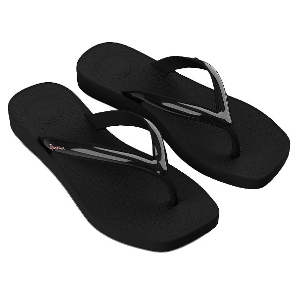 Chinelo Feminino Plataforma Pluma - Preto - Ipanema