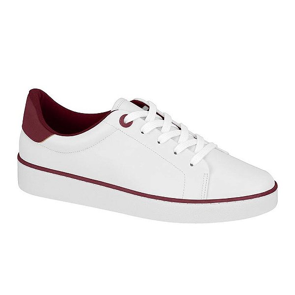 tenis vinho da vizzano