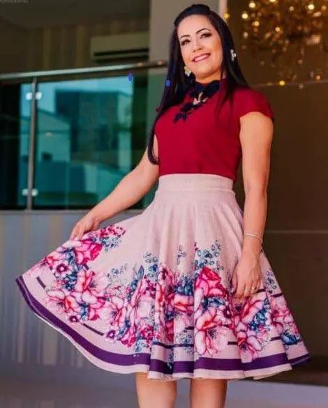 SAIA GODE - MODA EVANGÉLICA https://www.lojaflordeamendoa.com.br/produto/saia-midi-gode-lilas-neoprene-moda-evangelica
