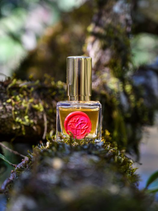 Perfume Natural Botânico Rosas de Madalena | Empoderamento Feminino