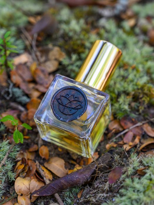Perfume Natural Botânico Raiz | Força, nutrição e enraizamento
