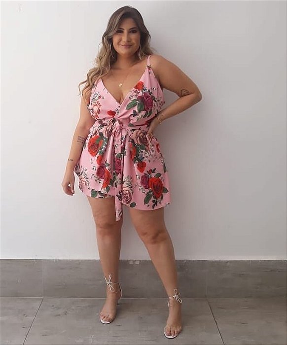 macaquinho floral plus size