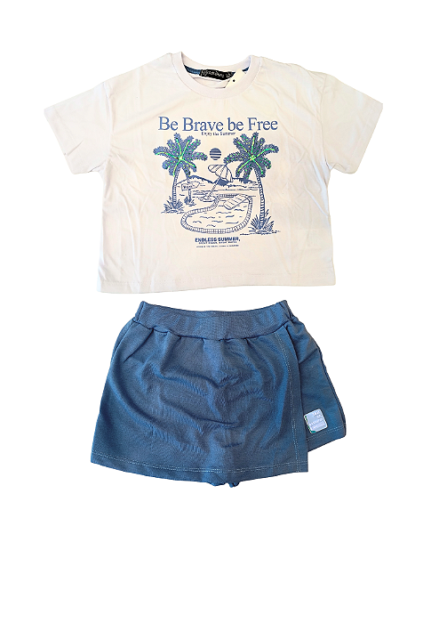 Conjunto Juvenil Feminino com Camiseta Cropped Oversized Branca e Short Saia Azul Adulteens