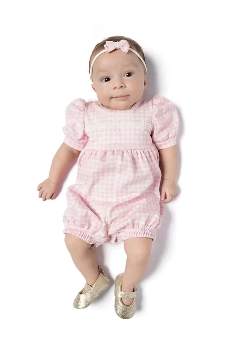 Macaquinho para Bebê Menina Xadrez Rosa com Renda Guipir TMX