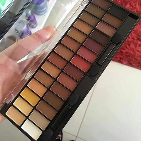 Paleta Estojo 28 Sombras Fosca Nude + Pinceis Belle Angel