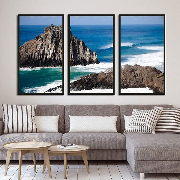 Conjunto com 3 quadros decorativos Mar de Noronha. Artista: Renato Tinoco
