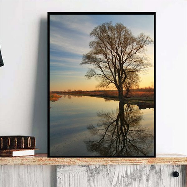Quadro Decorativo Árvore na beira do Lago.
