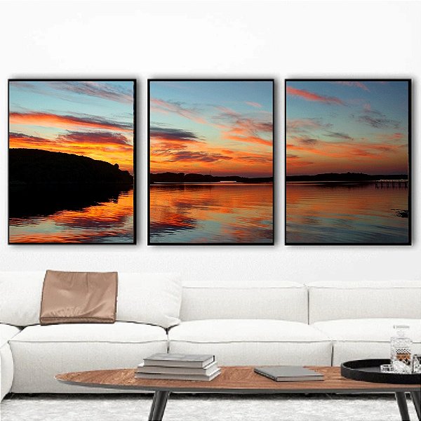 Conjunto com 3 quadros Céu e mar final de tarde.