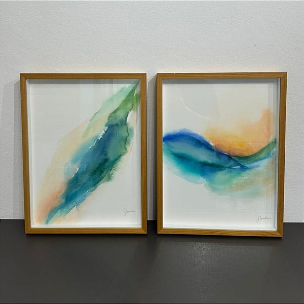 Conjunto com 2 Quadros Aquarelas. Medida 30x40cm cada com moldura madeira freijó e vidro incolor.