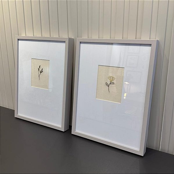 Conjunto 2 quadros Decorativo Bordado 30x40, com moldura nude, vidro incolor, paspatur.