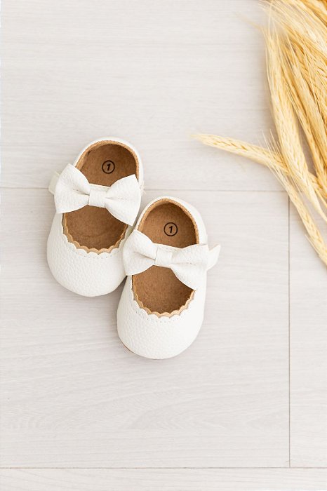 Sapatinho Infantil Branco com Laço - Bia