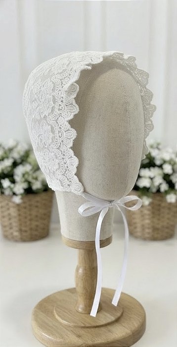 Touca Branca de Renda para Batizado