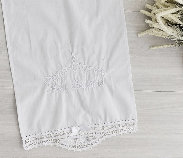 Toalha bordada Meu Batizado com ramos e flores - com renda renascença