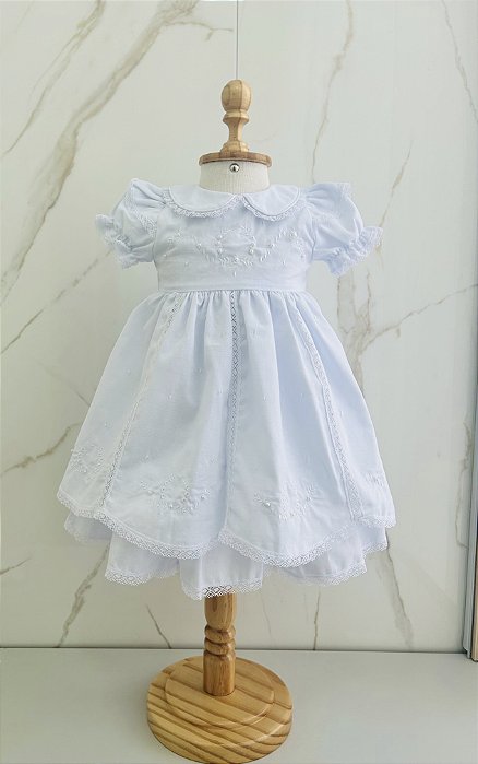Vestido branco bordado com pérolas - batizado