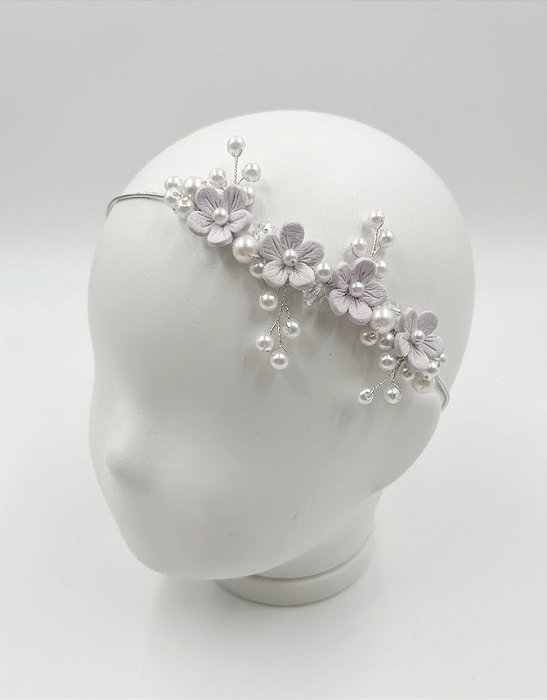 Tiara Flores e Pérolas brancas - Bebê