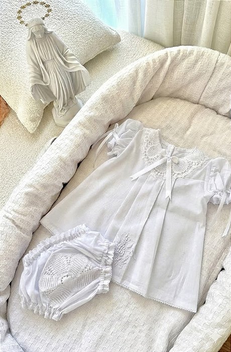 Vestido Branco Trapézio em Renascença Bebê