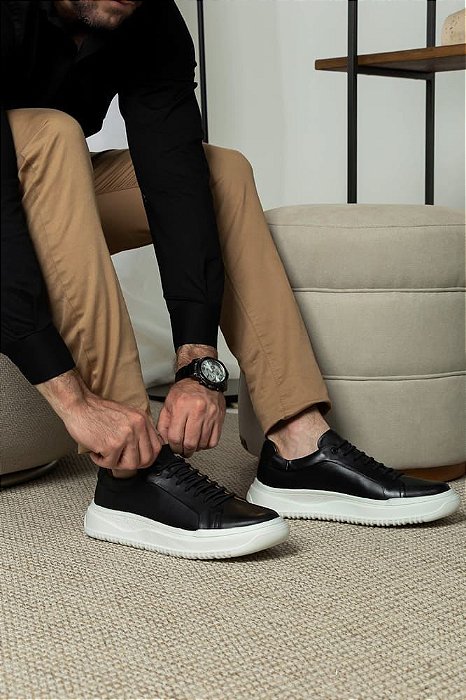 Sapatenis Nivus Couro Premium cor Preto