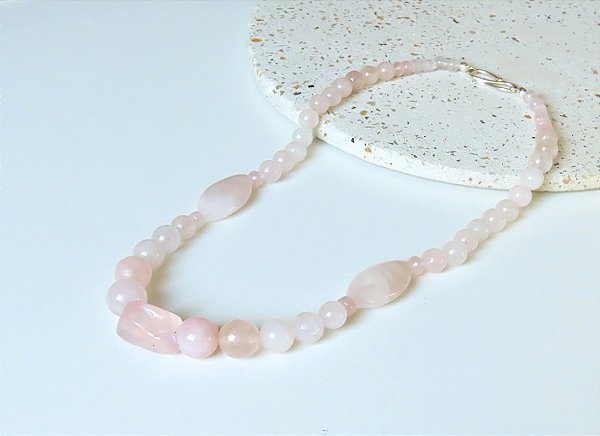 COLAR QUARTZO ROSA I