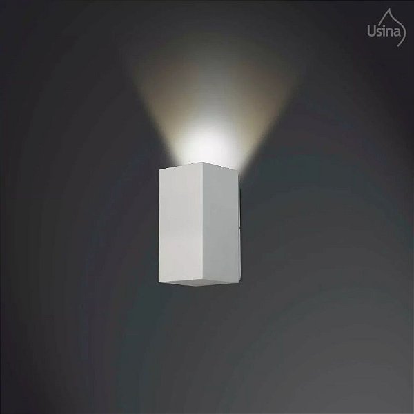 Arandela Externa Tubo Quadrado Fechada Alumínio Fosco 09x18 Occa Usina Design E-27 5240/18 Pp Muros e Jardins