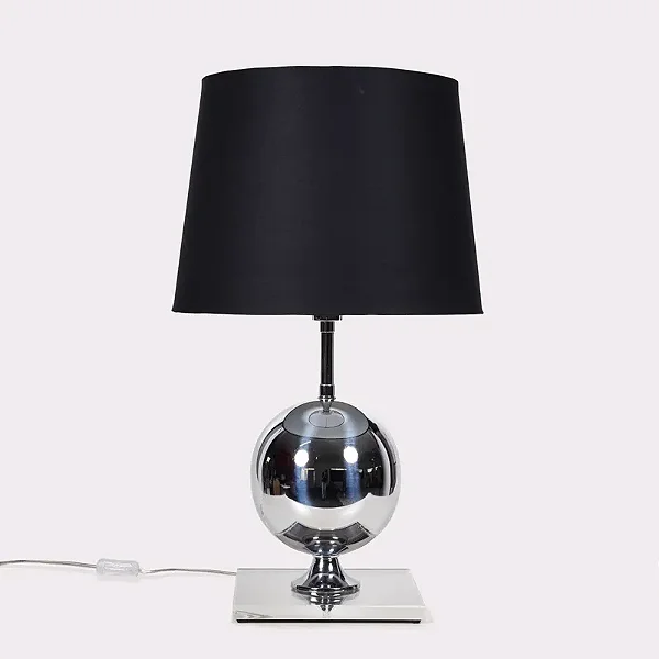 Abajur de Mesa Golden Art 1 Bola em Metal com Base Quadrada Pintura e Lâmpada E27 69cm M705PI