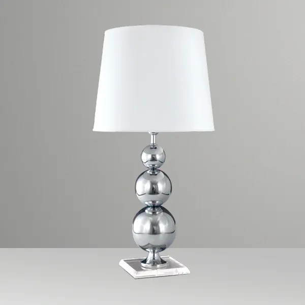 Abajur de Mesa Golden Art 3 Bolas em Metal com Base Quadrada em Latão e Lâmpada E27 86cm M745LT