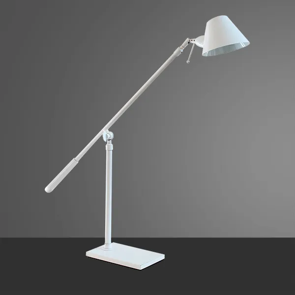 Luminária de Mesa Golden Art Zull Articulada com Base Retangular em Latão e Lâmpada G9 Altura Média 60cm M786LT