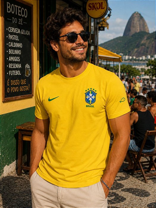 Camisa Brasil é Nosso Amarela