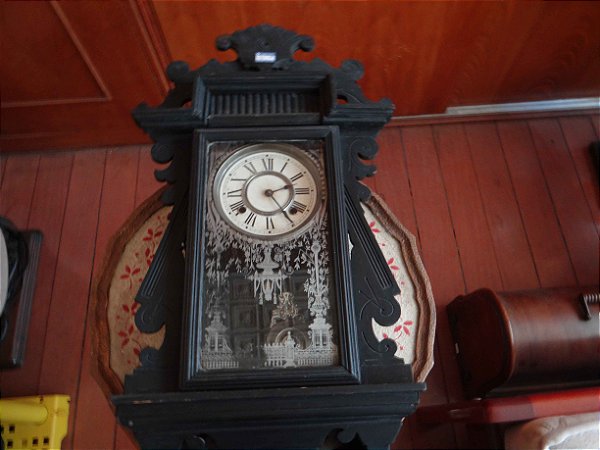 Relógio Parede com Pêndulo - Vintage Garage - O lugar que
