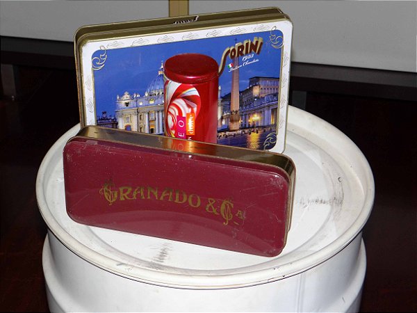 Latas de Coleção Produtos Clássicos Vintage