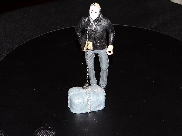 Figura do personagem JASON de Sexta Feira 13