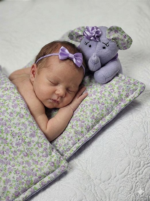 ALMOFADA/TRAVESSEIRO ELEFANTE LILAS - HIPOALERGÊNICOP- ARTESANAL