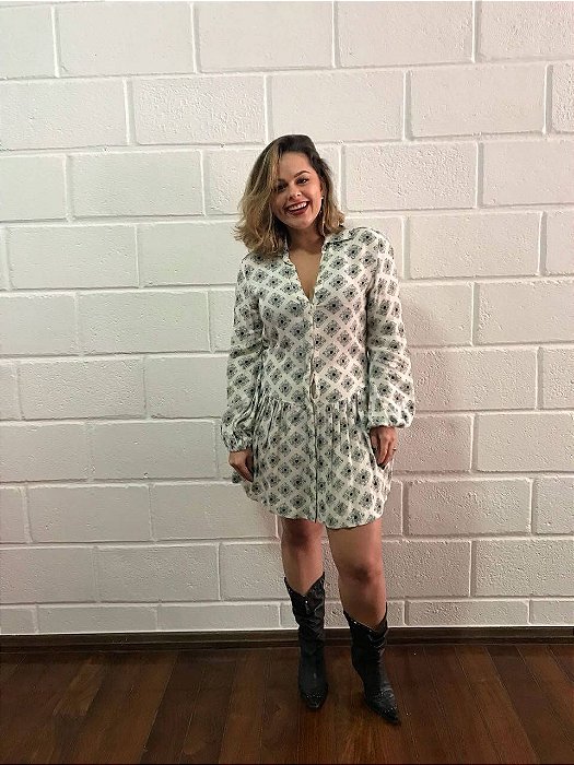 vestido branco e verde