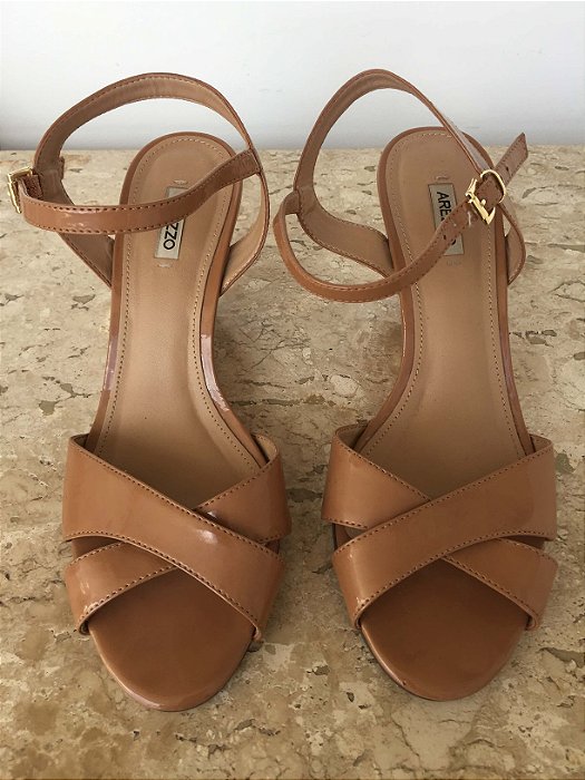 sandalia nude arezzo