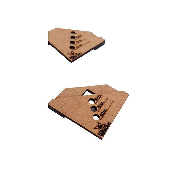 Fio de Cabelo Com Marcação para Ilhós em MDF