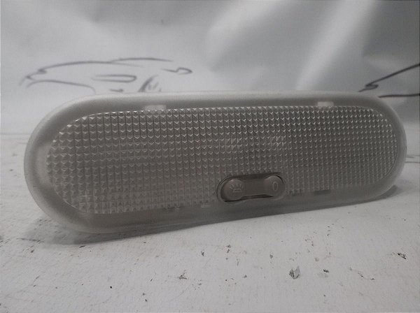 Luz Do Teto Cortesia Nissan Versa 19/20 Original