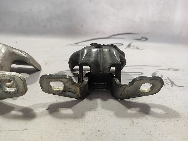 Par Dobradiça Porta Dianteira Direita Logan Sandero 15 A 18