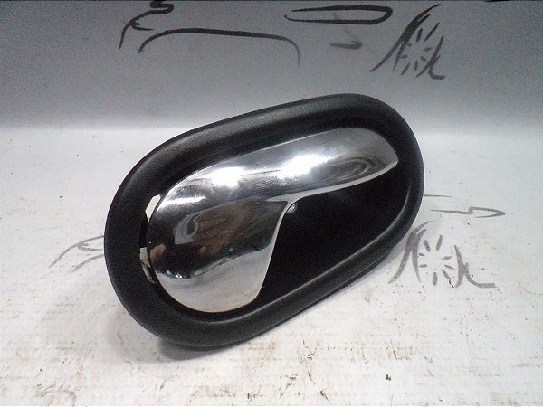 Maçaneta Interna Traseira Direita Sandero 14/15