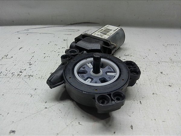 Motor  Vidro Traseiro Direito Renault Oroch 17 18 19 20