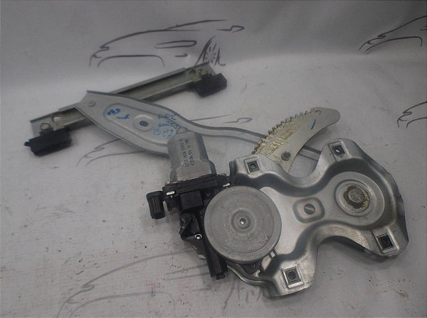 Maquina E Motor Vidro Traseiro Esquerdo Nissan Versa 19/20