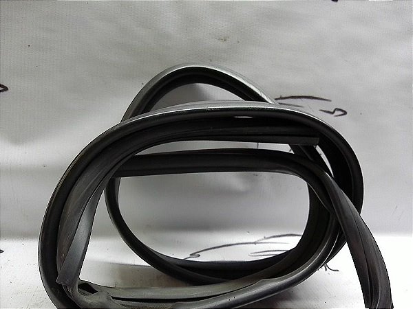 Borracha Contorno Vidro Dianteiro Direito Etios Sedan 15/16
