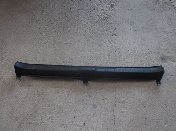Moldura Acabam Porta Malas Tampa Traseira Citroen C4 Picasso