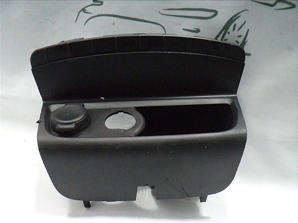 Moldura Acabamento Com Plug 12v Peugeot 2008 15 A 17