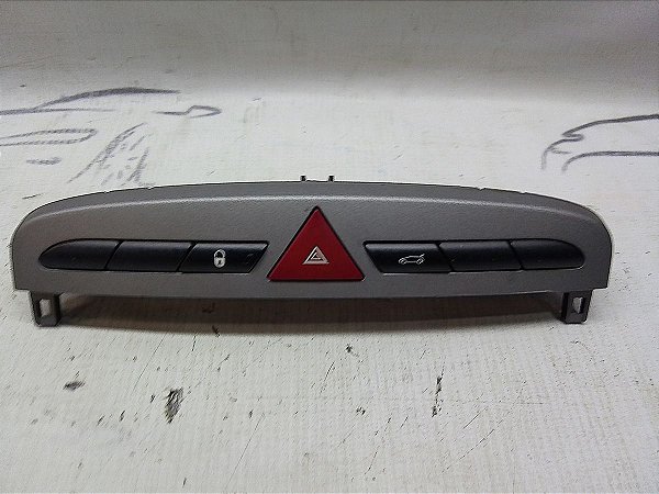 Botoes Trava Alerta Abertura Tampa Traseira Peugeot 308 2014