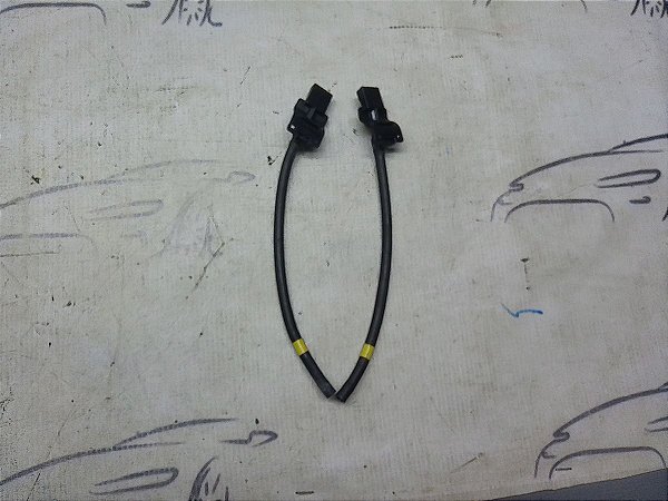Par Esguicho Bico Brucutu Agua Parabrisa Yaris Xls 19/20 Ori