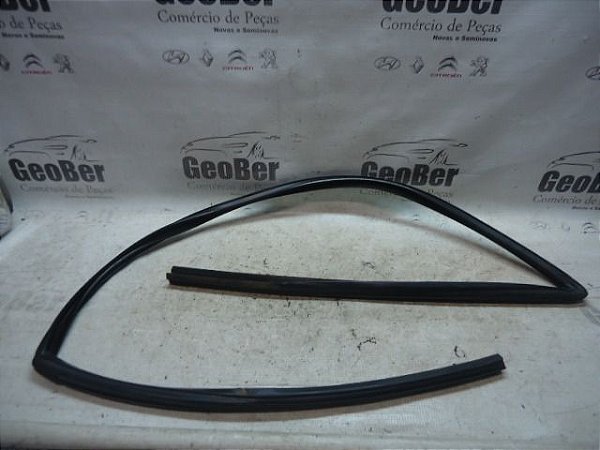 Borracha Contor Vidro Diant Esq New Fiesta Mexic 10 A13