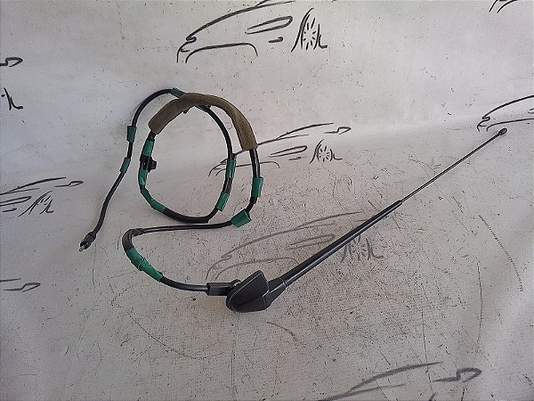 ANTENA E BASE C / CHICOTE NISSAN VERSA 17 18 19 20