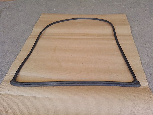 BORRACHA PORTA TRASEIRA  DIREITA NISSAN VERSA 17 18 19 20