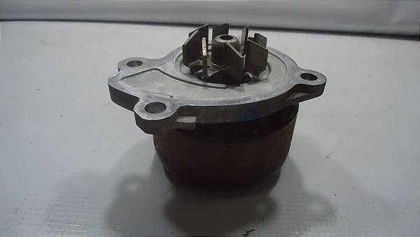 Bomba D´agua De Agua Nissan Versa 15/16 1.6