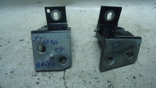 Par De Dobradiça Traseira Direita Xsara Picasso 08 A 12